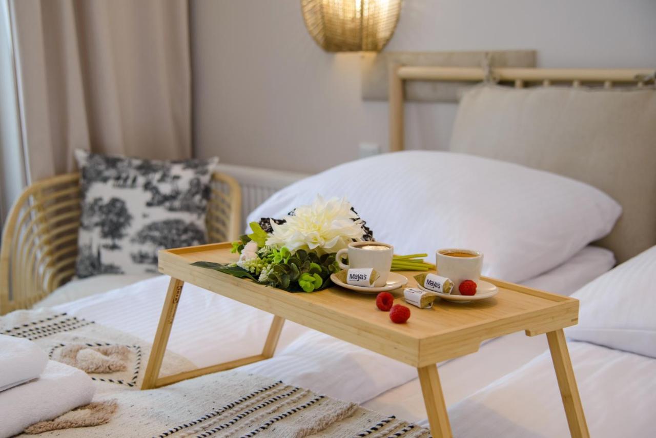 Maya's Flats & 33 - Granaria Huoneisto